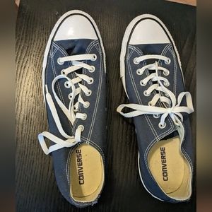 Navy blue mens Converse Sz 11.5